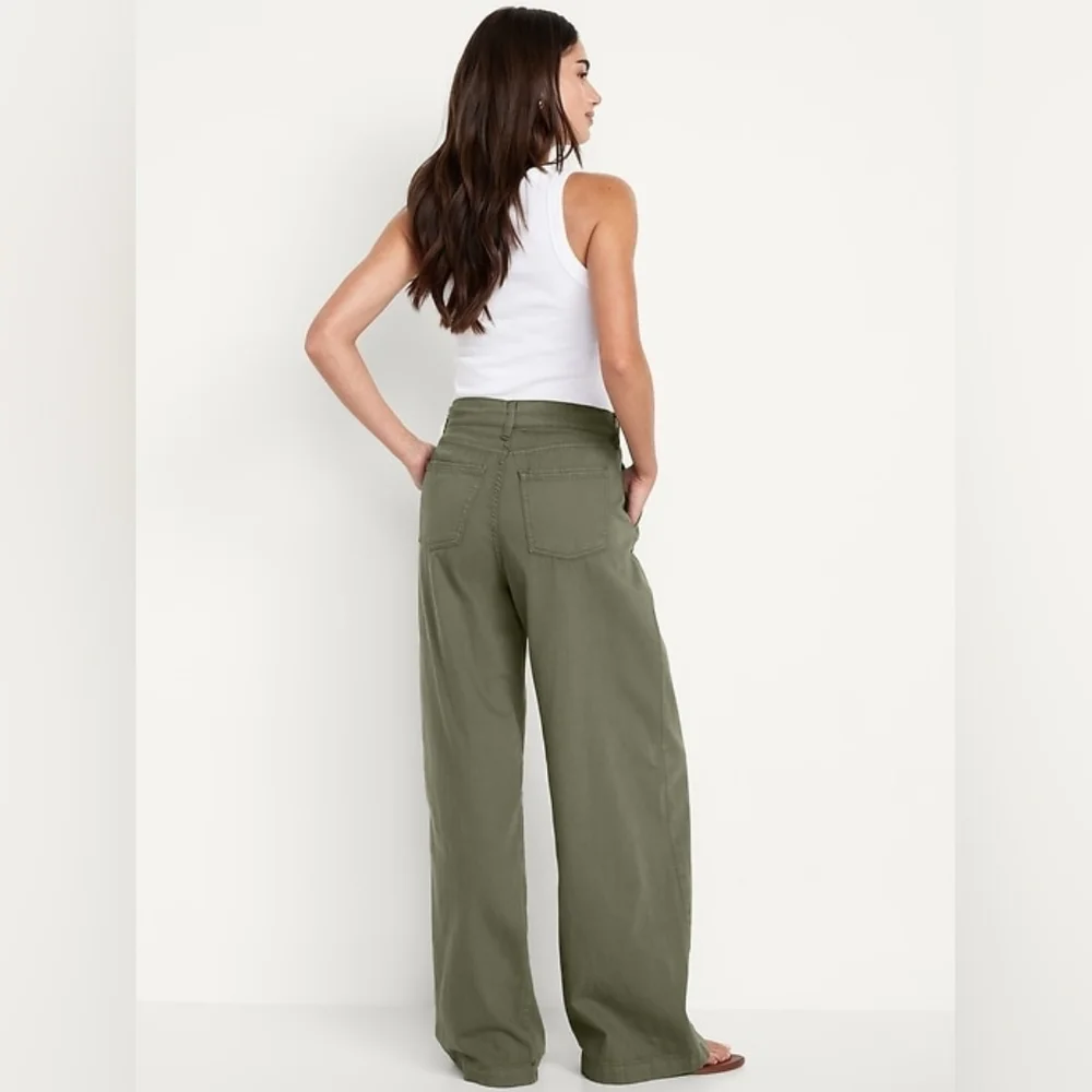 Old Navy High-Waisted Super Wide-Leg Drapey Pants - Picture 2 of 10